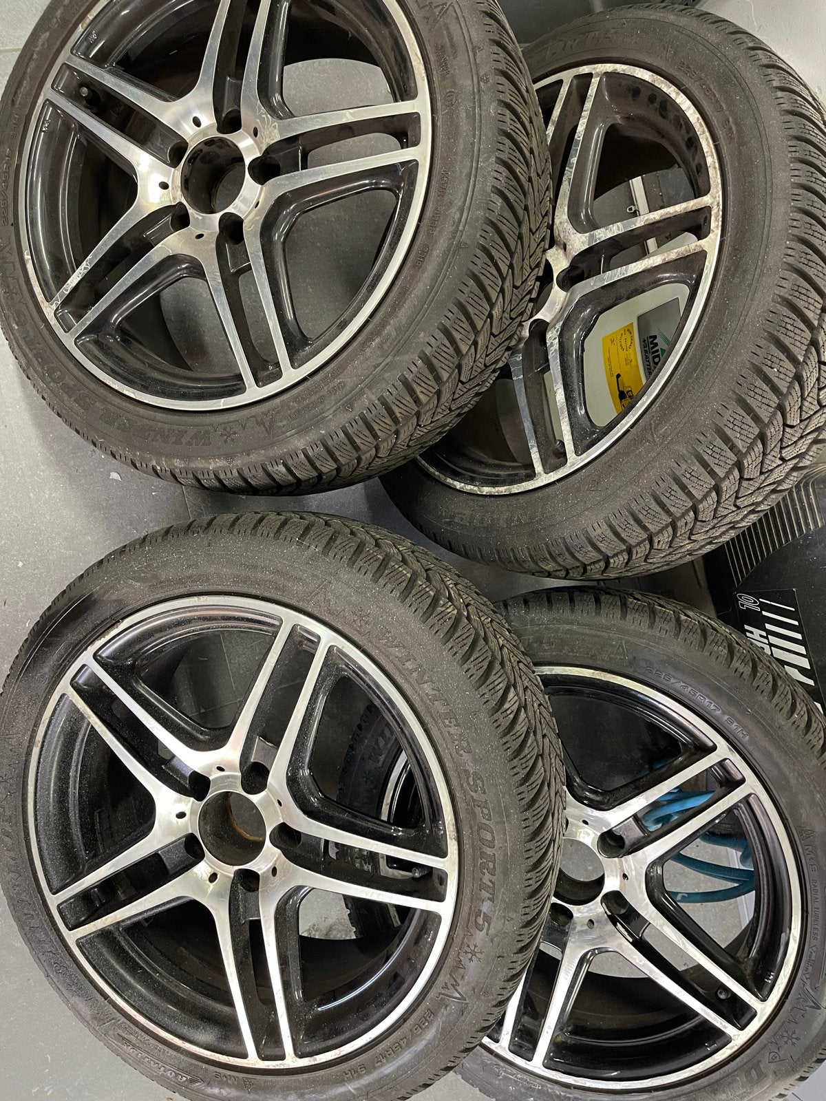 Dunlop Winter Sport 225/45/17 winterbanden met velgen, Ophalen, Gebruikt, Banden en Velgen, 17 inch