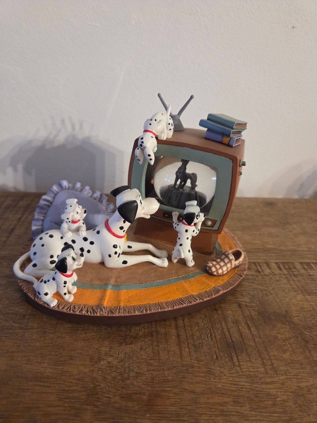 Disney 101 Dalmatiërs snowglobe, Ophalen of Verzenden, Overige figuren, Zo goed als nieuw, Beeldje of Figuurtje