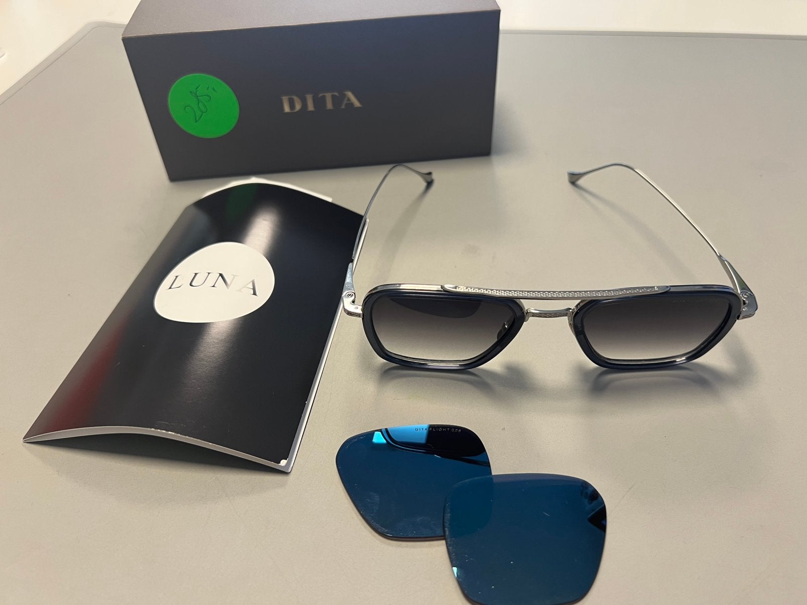 Dita sunglasses flight 006 silver blue one size. AANBIEDING, Overige merken, Blauw, Ophalen of Verzenden, Zo goed als nieuw