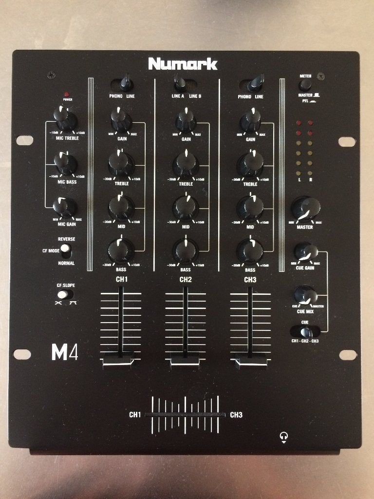 Numar M4 DJ mixer, Muziek en Instrumenten, Mengpanelen, Gebruikt, Minder dan 5 kanalen, Ophalen