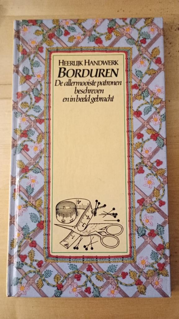 Heerlijk handwerk Borduren, Ophalen of Verzenden, Zo goed als nieuw, Handborduren, Overige typen