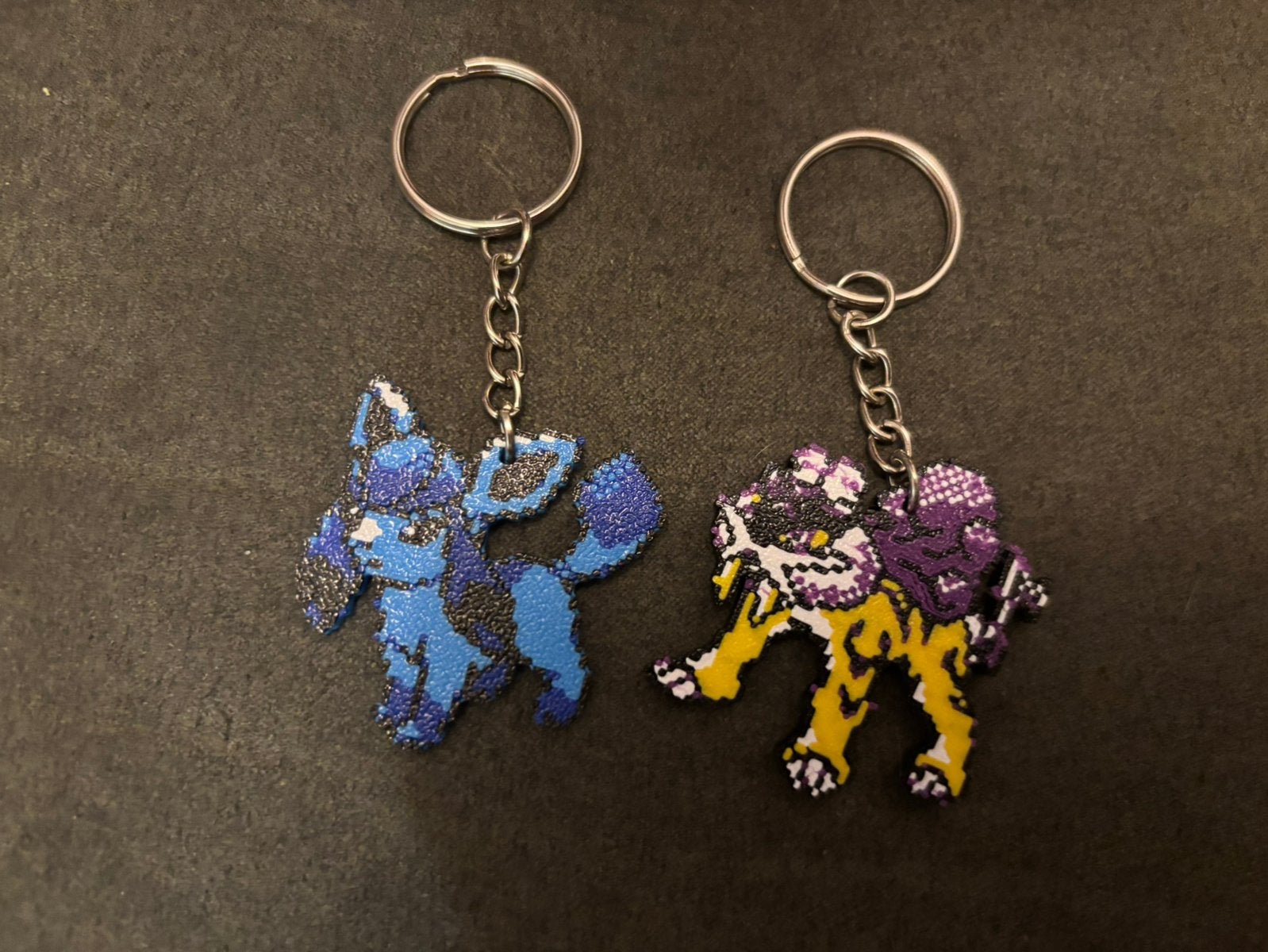 Glaceon en raikou sleutelhanger, Verzamelen, Verzenden, Zo goed als nieuw