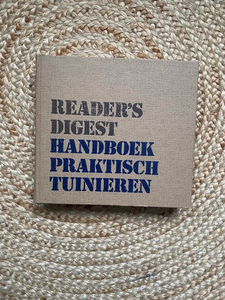 Readers Digest praktisch handboek tuinieren, Ophalen of Verzenden, Zo goed als nieuw, Tuinieren en Tuinplanten