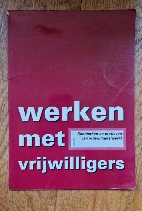 Werken met vrijwilligers, Ophalen of Verzenden, Zo goed als nieuw