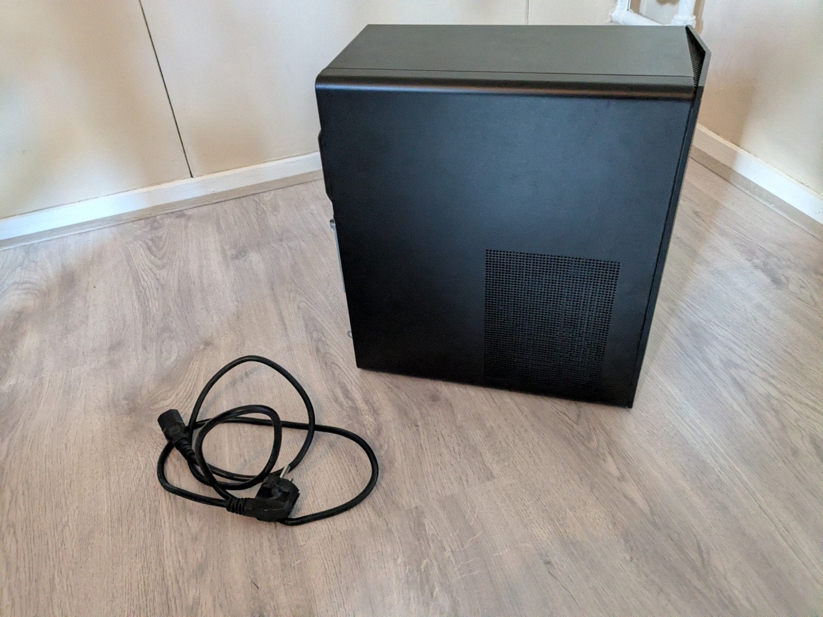 HP Pavilion Gaming TG01-0000nd, Ophalen of Verzenden, Zo goed als nieuw, Gaming, SSD