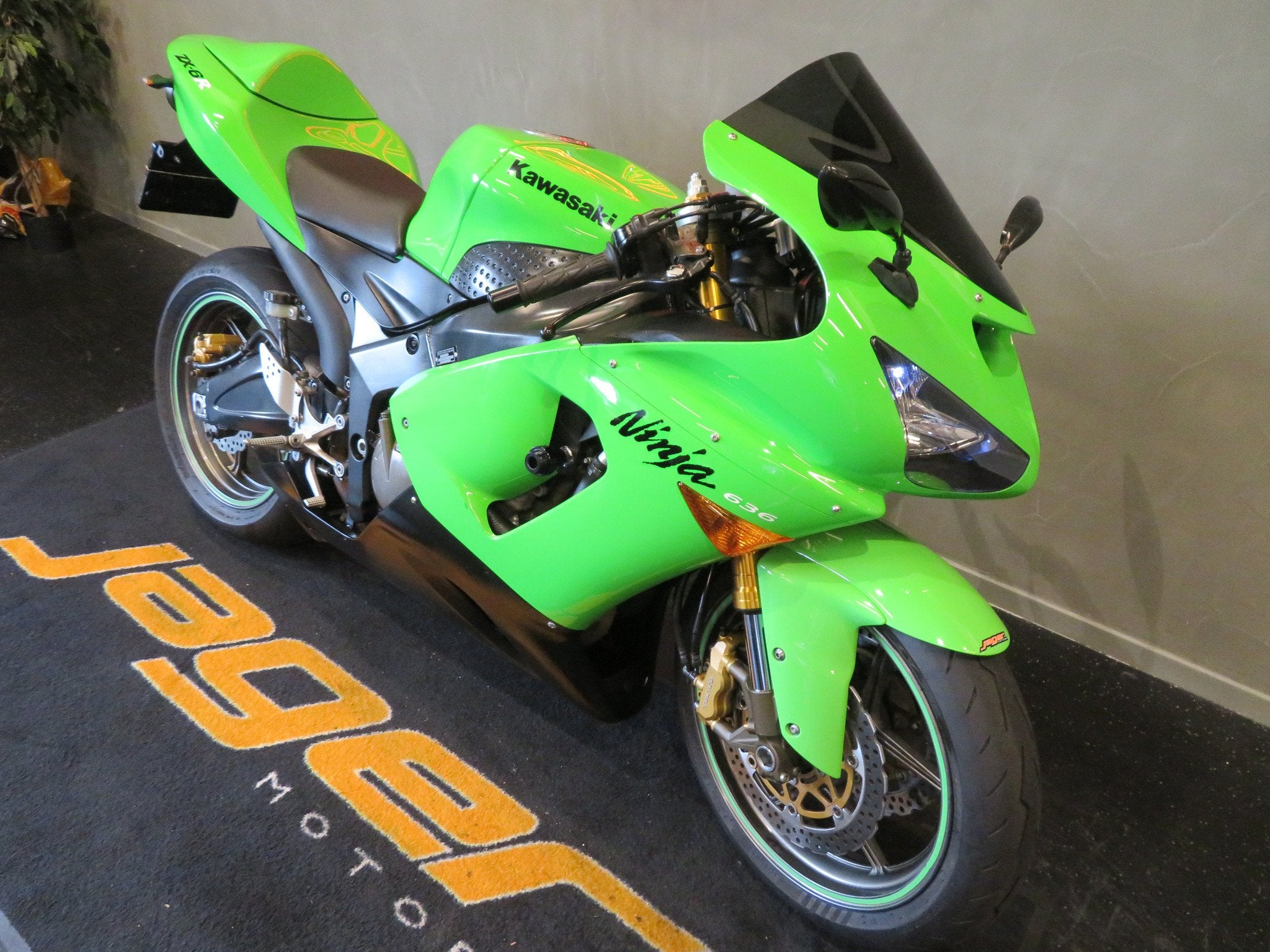 Kawasaki ZX 6R ZX6R ZX-6R NINJA MIVV TOP! (bj 2005), Motoren, Motoren | Kawasaki, Bedrijf, Super Sport