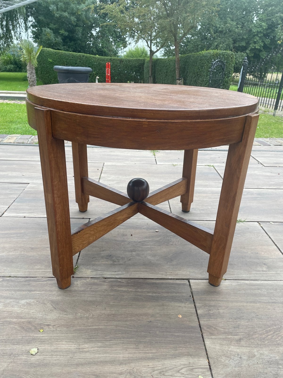Vintage art deco houten salontafel met unieke kruispoot, Ophalen