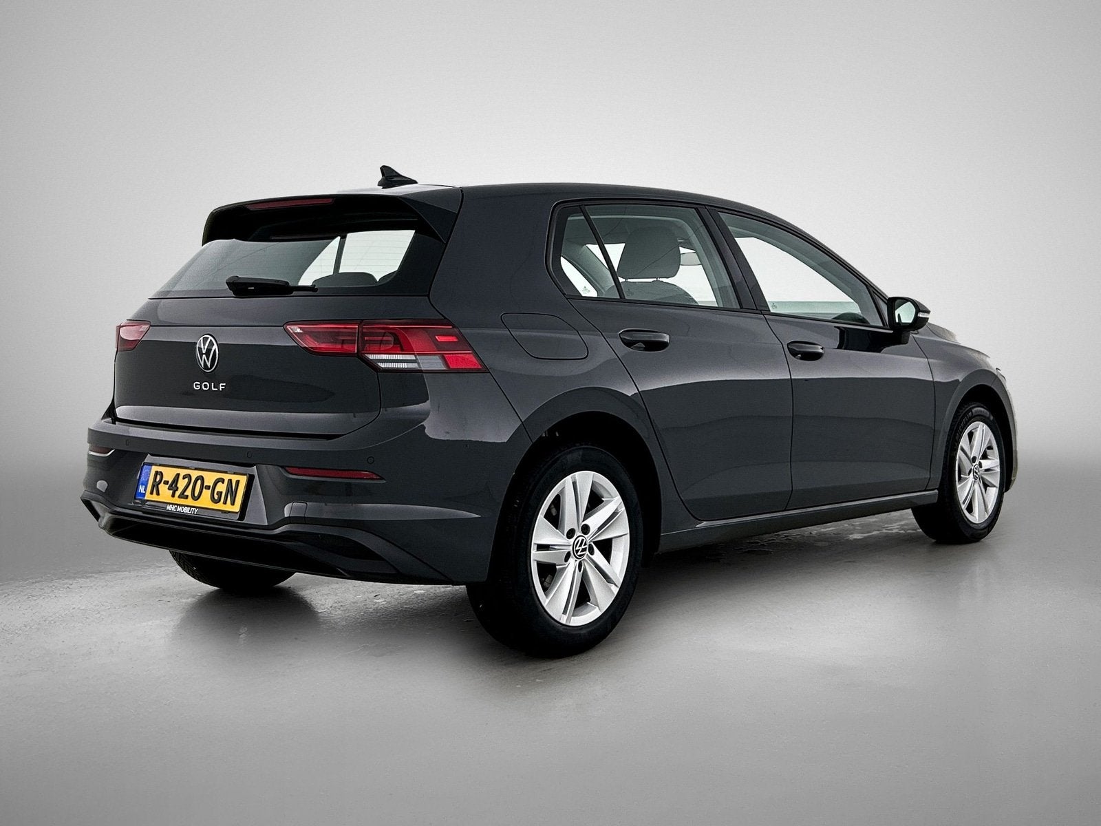 Volkswagen Golf 1.0 TSI Life | Elektrische stoelen | Clima |, Auto's, Stof, 620 kg, Origineel Nederlands, Bedrijf