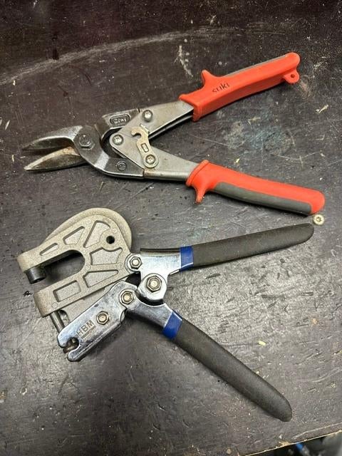Metalstud  profiel verbindingstang+kniptang, Ophalen, Gebruikt, IJzer