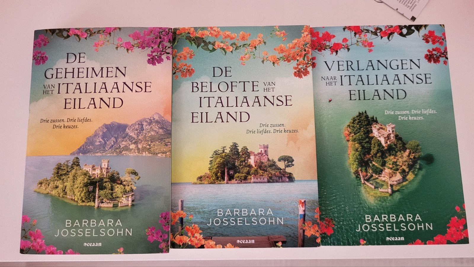 Boeken serie  het Italiaanse eiland, Ophalen, Zo goed als nieuw, Barbara Josselsohn