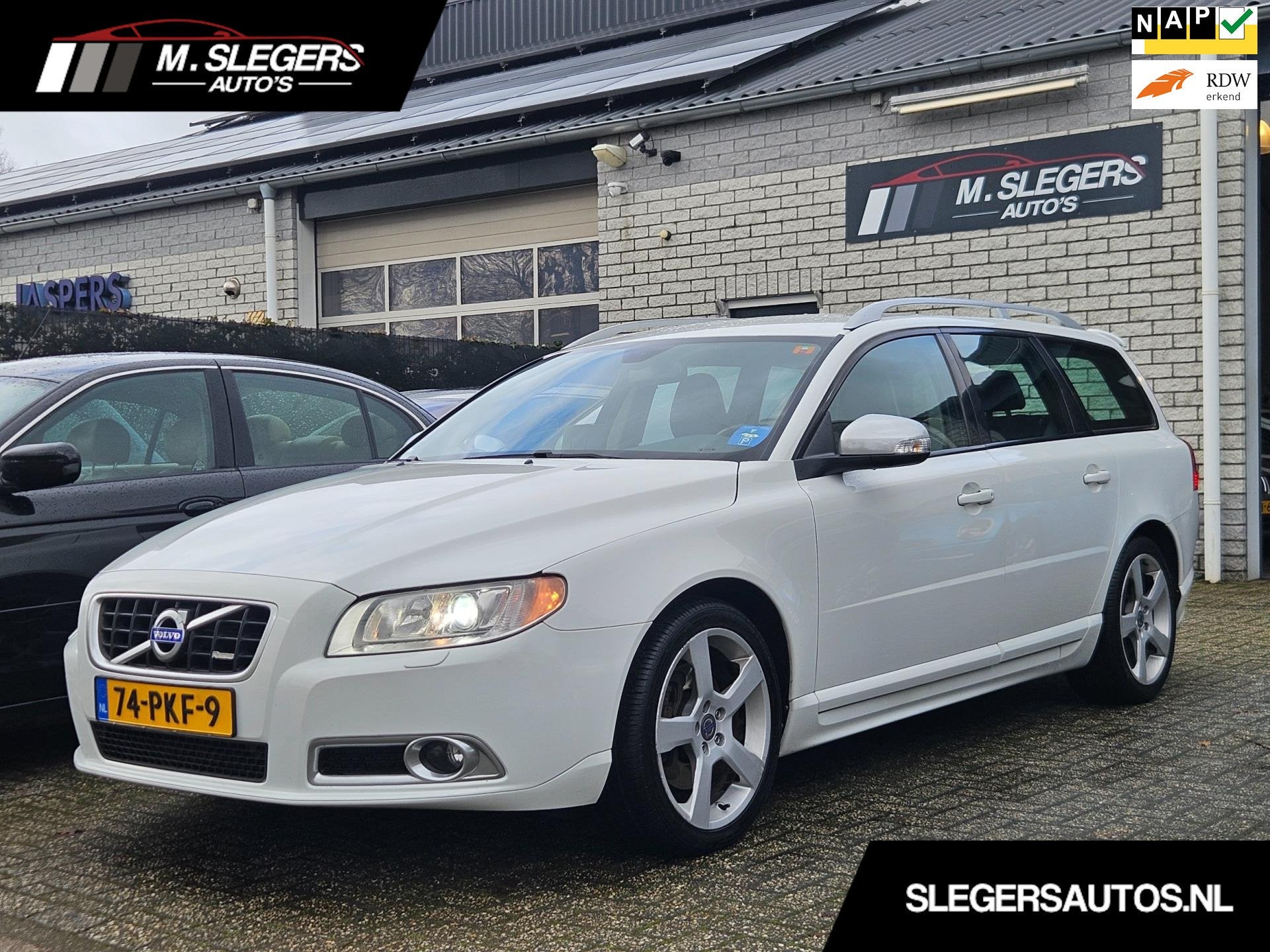 Volvo V70 2.0T R-Edition*Leder*Xenon*Navi*NAP, Voorwielaandrijving, Euro 5, 4 cilinders, Wit