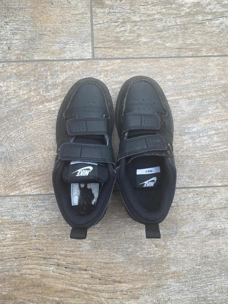 Nieuwe Nike pico 28,5, Ophalen of Verzenden, Nieuw, Jongen of Meisje, Sportschoenen
