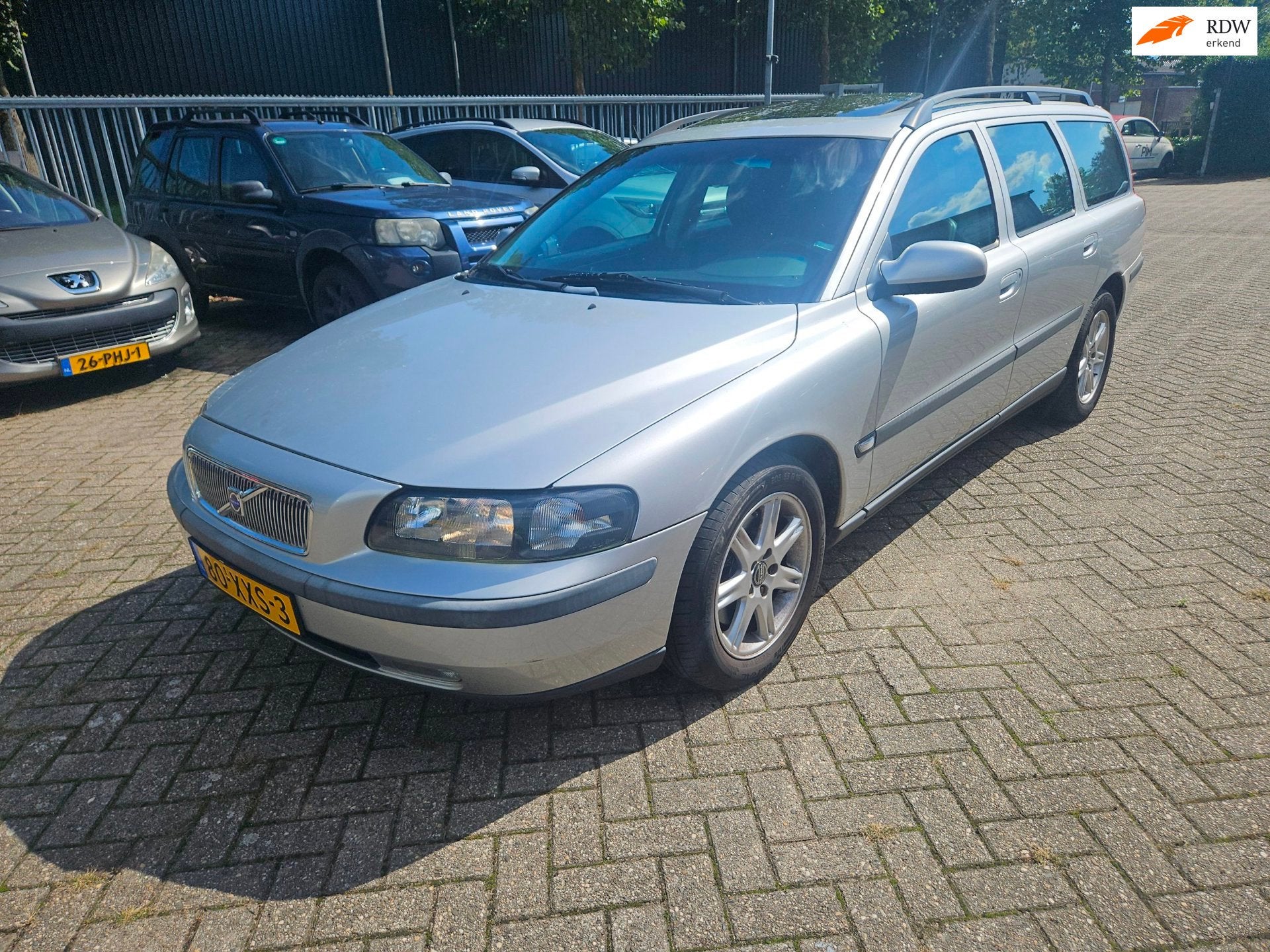 Volvo V70 2.4 T Youngtimer 7seats . Zeer netjes. Schuifdak-L, Voorwielaandrijving, 7 stoelen, 750 kg, 1509 kg