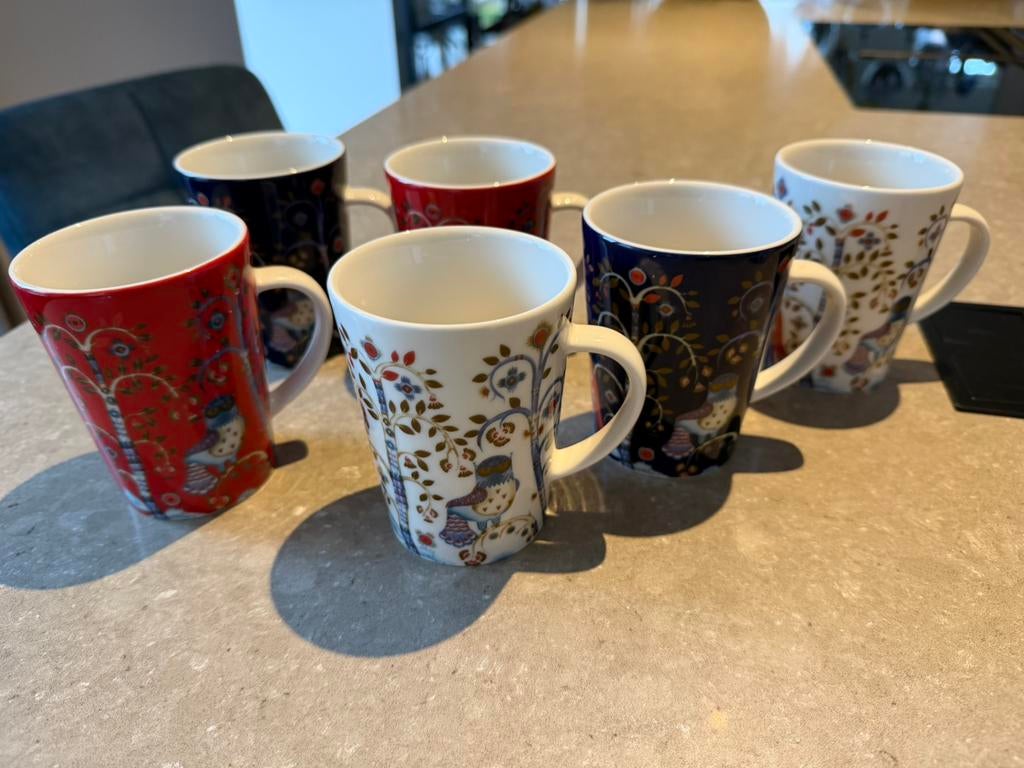 Iittala Taika 8 nieuwe mokken, Nieuw, Ophalen of Verzenden, Overige stijlen, Kop(pen) en/of Schotel(s)