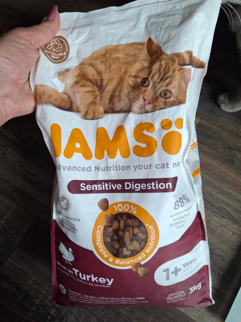 Iams sensitive digestion kattenbrokken adult, Ophalen, Kat