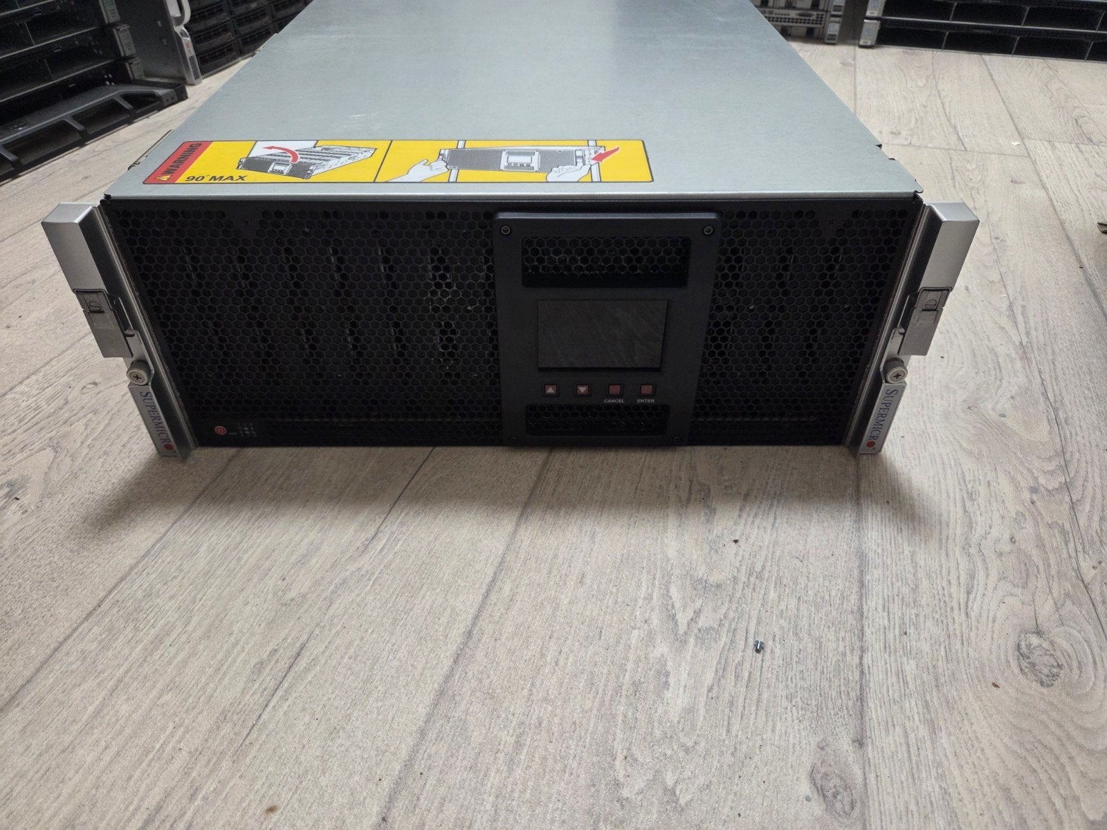 Supermicro X10DRC+ 60-bay 3.5" HDD's server, Computers en Software, Servers, Ophalen, Gebruikt, 64 GB, 2 tot 3 Ghz