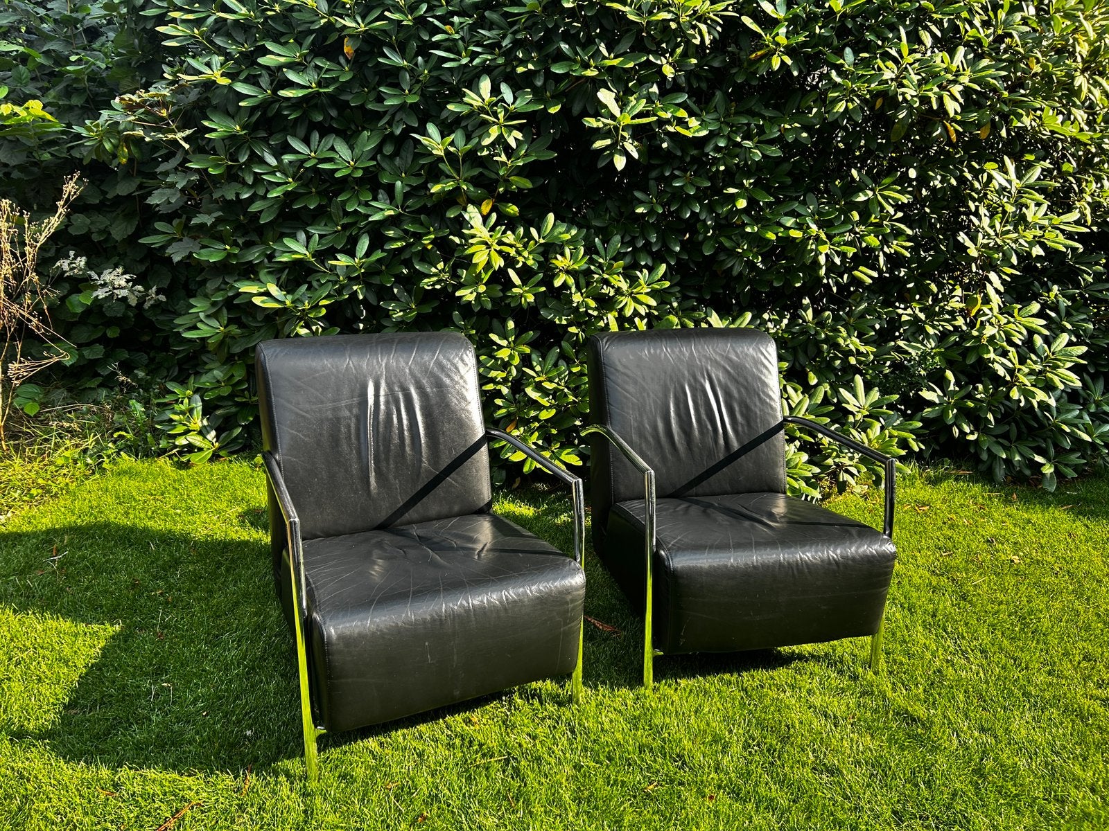 Twee leren Montelstoelen, Ophalen, Gebruikt, Twee, Zwart