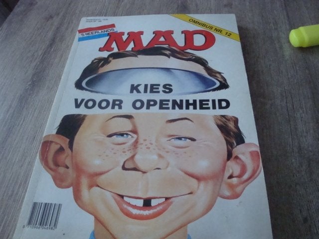 mad, Eén stripboek, Ophalen of Verzenden, Gelezen