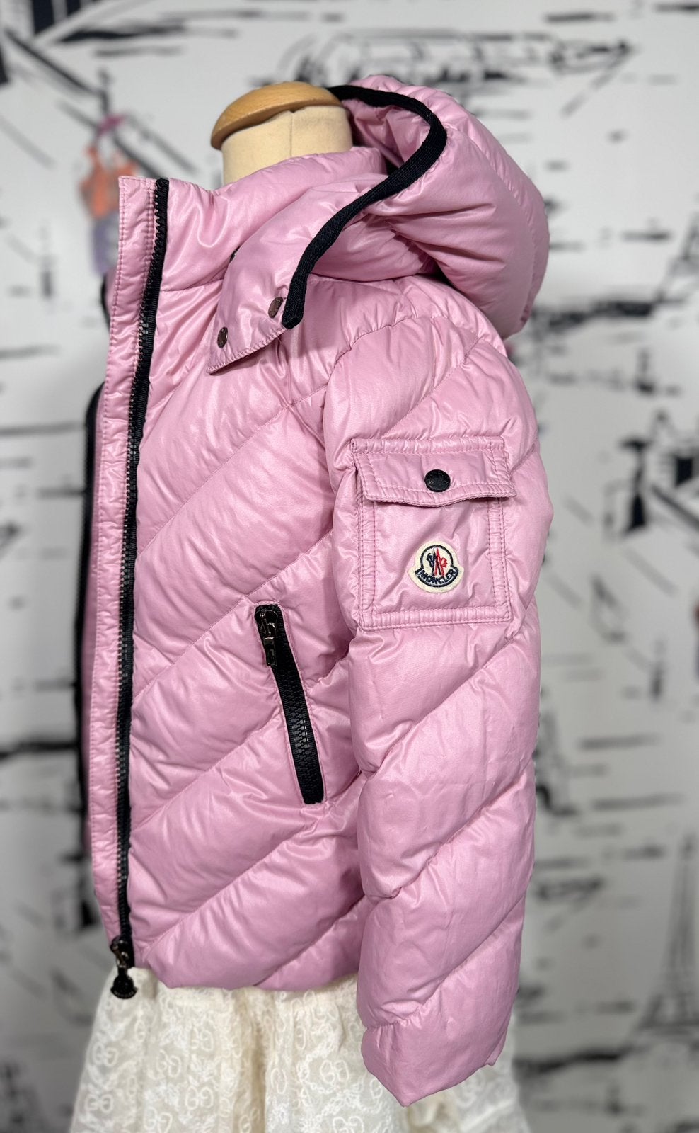 Moncler Brouel lilaroze winterjas meisje maat 6 (520 euro), Moncler EU, Gebruikt, Moncler, Meisje