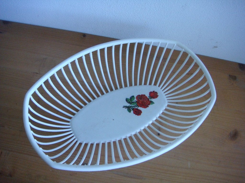Ouderwets broodmandje met rozen, Ophalen of Verzenden, Zo goed als nieuw, Kunststof, Wit