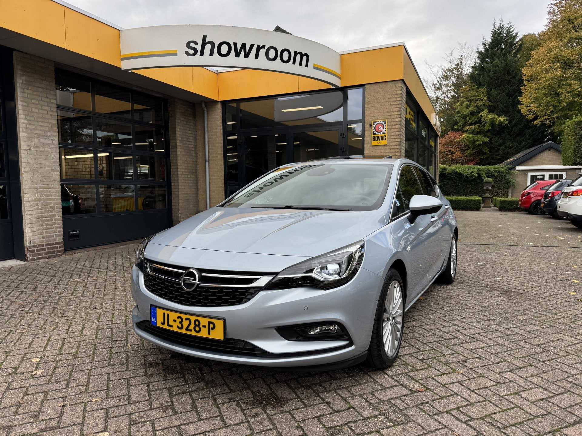 Opel Astra 1.4 Turbo 150PK Innovation Automaat Schuifdak Nav, Auto's, Opel, Dealer onderhouden, Gebruikt, 4 cilinders, 150 pk