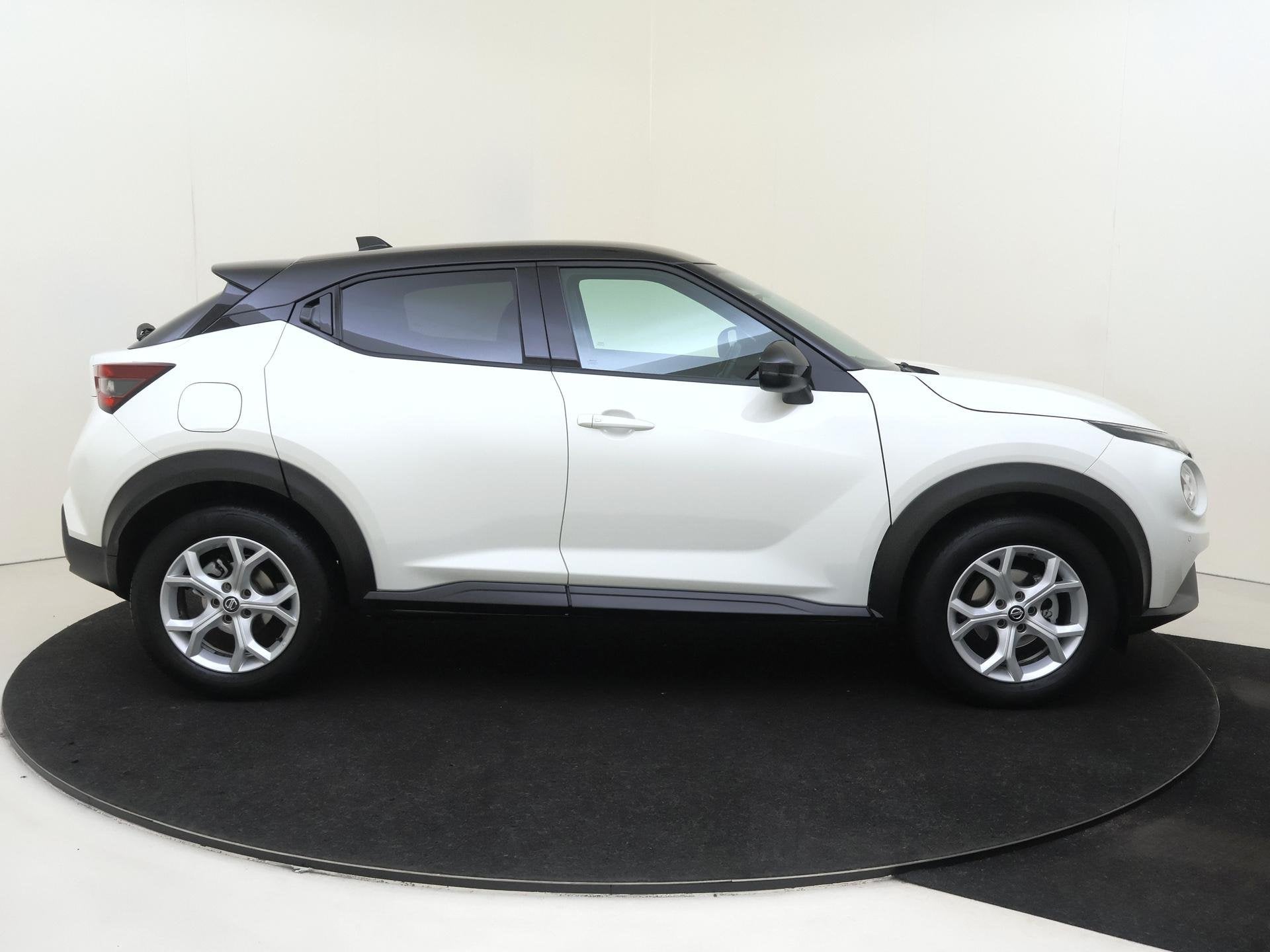 Foto 9 van Nissan Juke 1.0 DIG-T N-Connecta | BTW| Automaat | Navigatie
