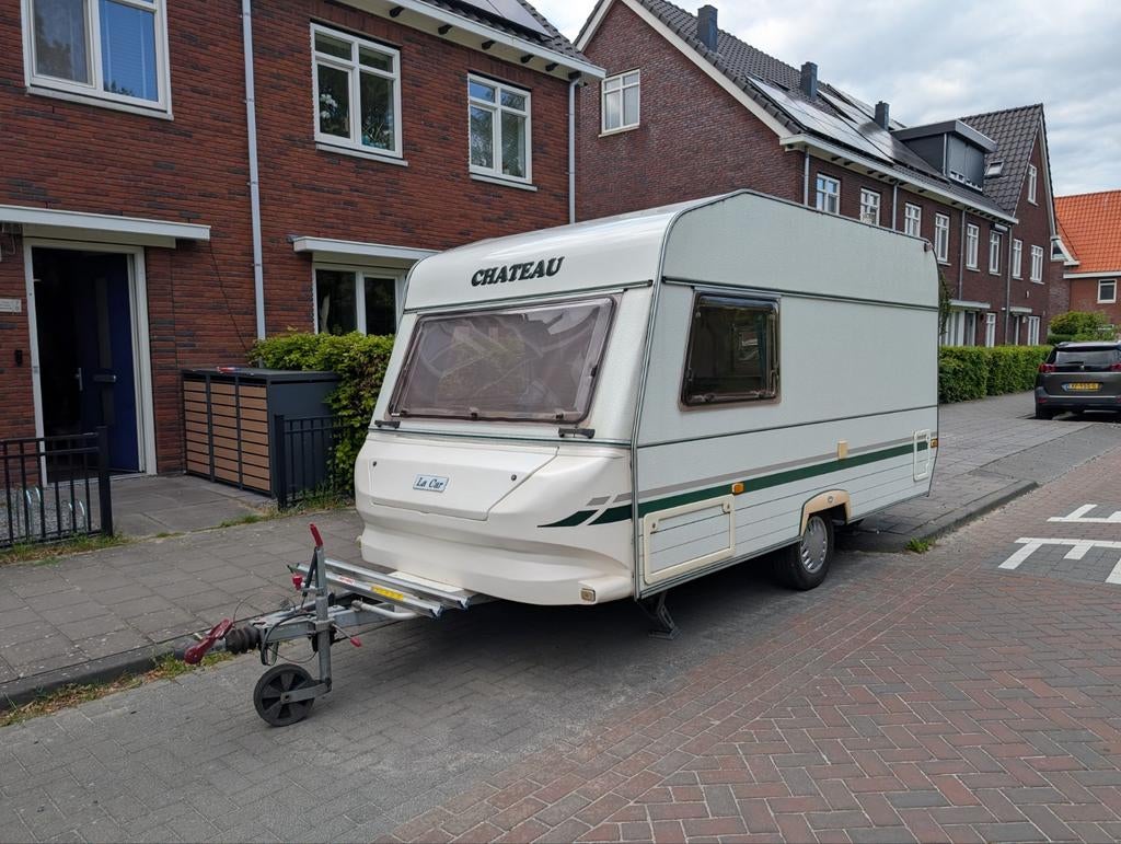 Chateau lacar 384 uit 1997 la car lichtgewicht caravan, Chateau, Rondzit, Koelkast, Tot en met 2