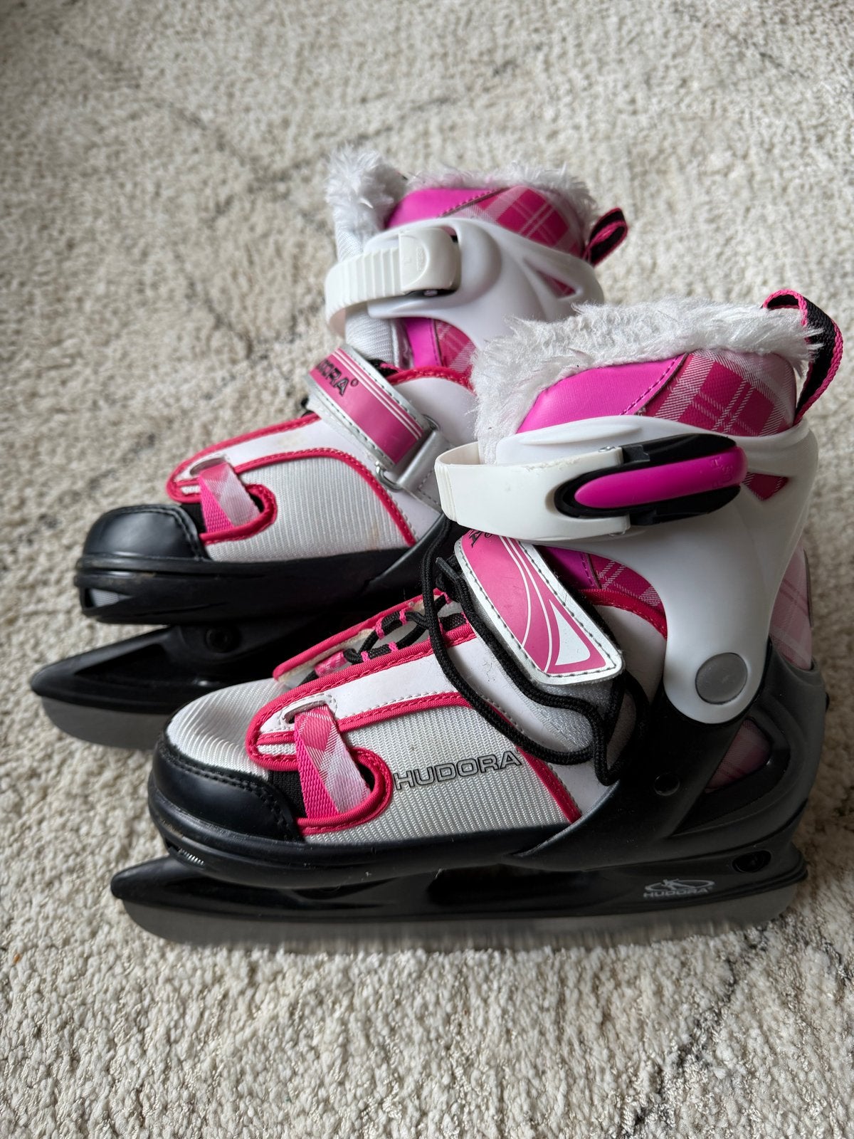 schaatsen maat 33-36 verstelbaar, Hudora, Roze/Wit, zgan, Ophalen of Verzenden, Zo goed als nieuw, Kunstschaatsen, Overige merken