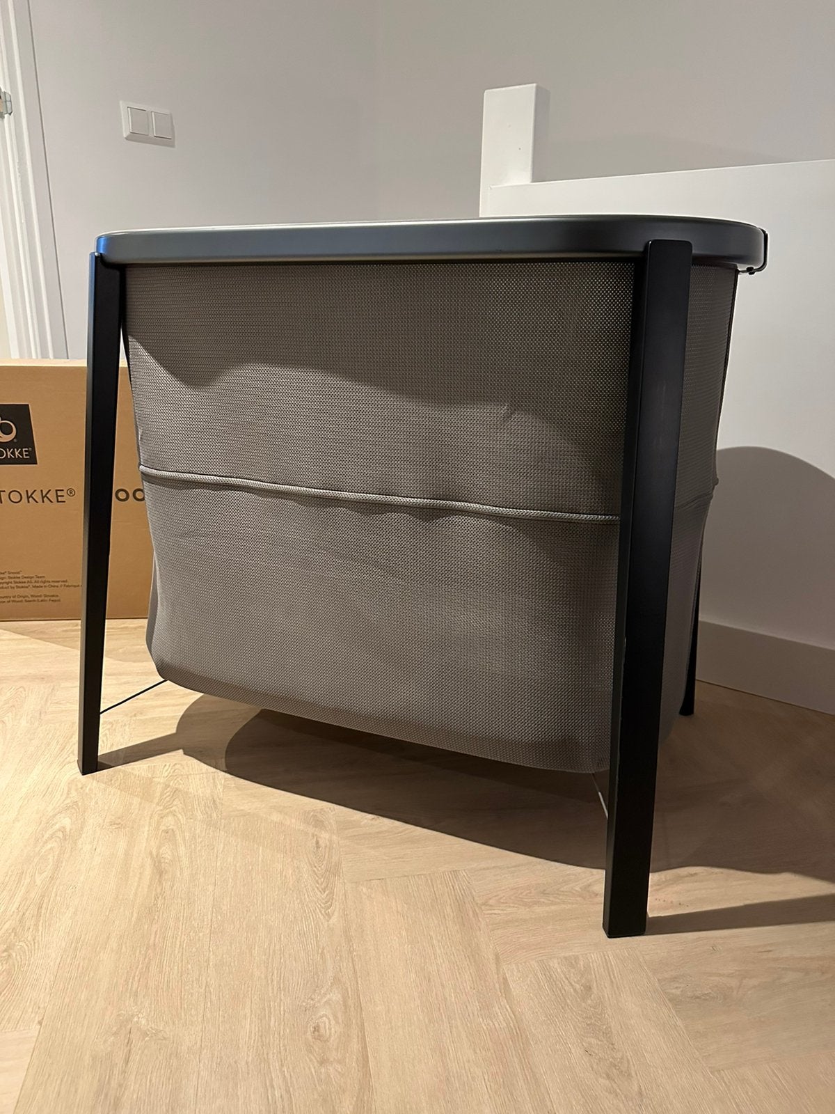 Stokke Snoozi compleet weinig gebruikt zwart/grijs, Kinderen en Baby's, Babywiegjes en Ledikanten, Ophalen, Zo goed als nieuw