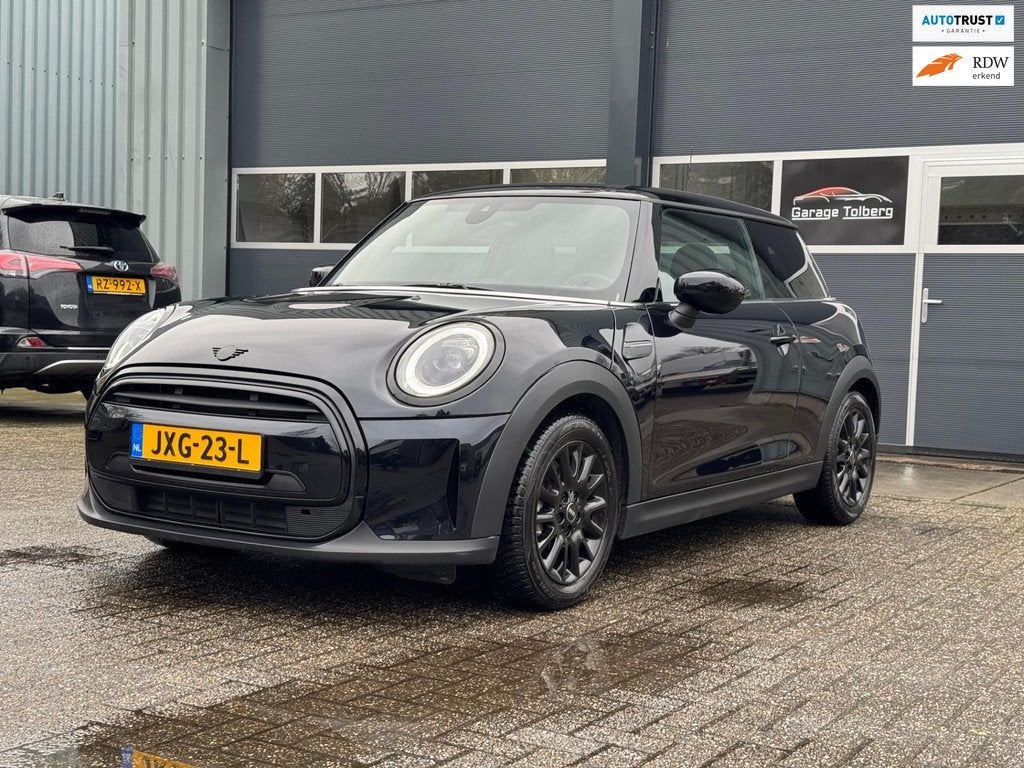 Mini Mini 1.5 Cooper Essential 19.466 km. Stijlvol en sporti, Auto's, Mini, Voorwielaandrijving, 136 pk, Euro 6, Automatische klimaatregeling