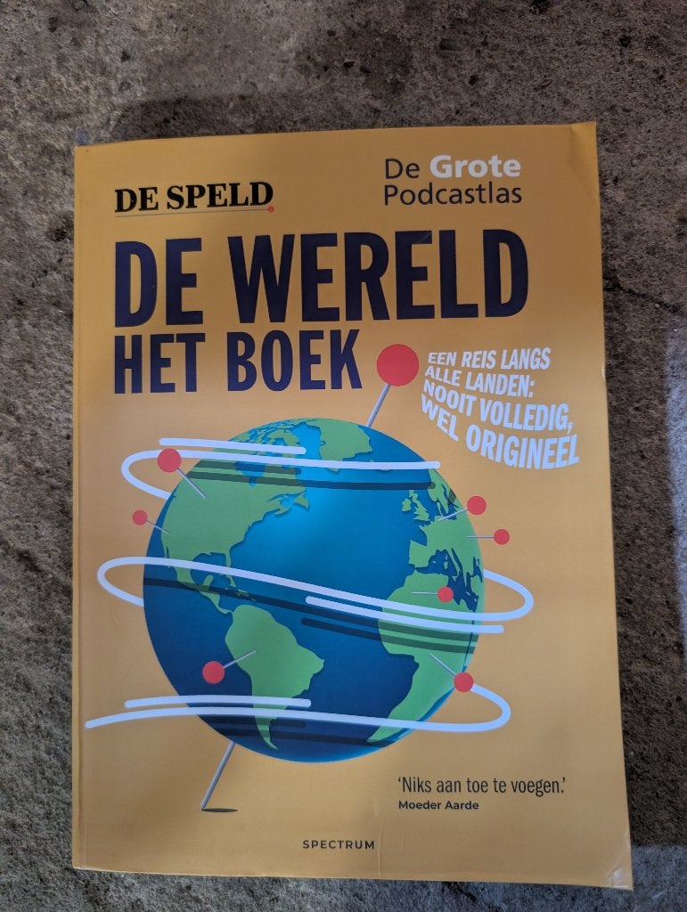 De wereld het boek - De Speld & De Grote Podcatlas, Ophalen of Verzenden, Zo goed als nieuw