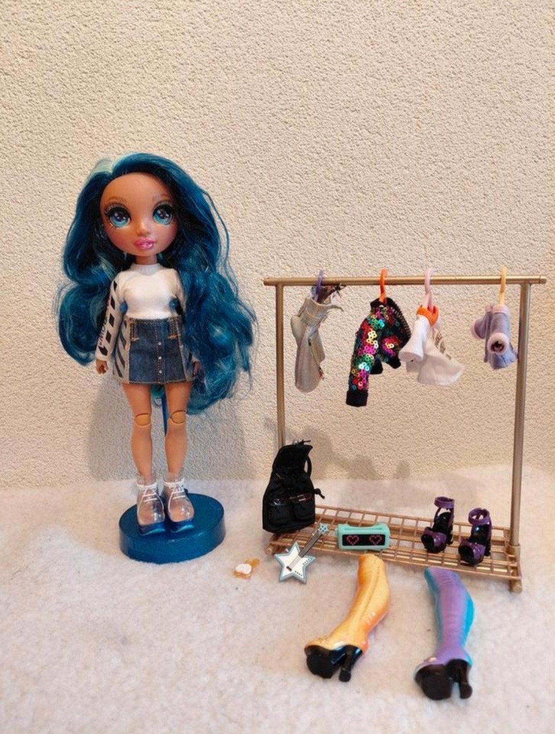 Mooie Rainbow High  🌈 Pop met Kledinrek  + Spulletjes., Ophalen of Verzenden, Zo goed als nieuw, Overige typen