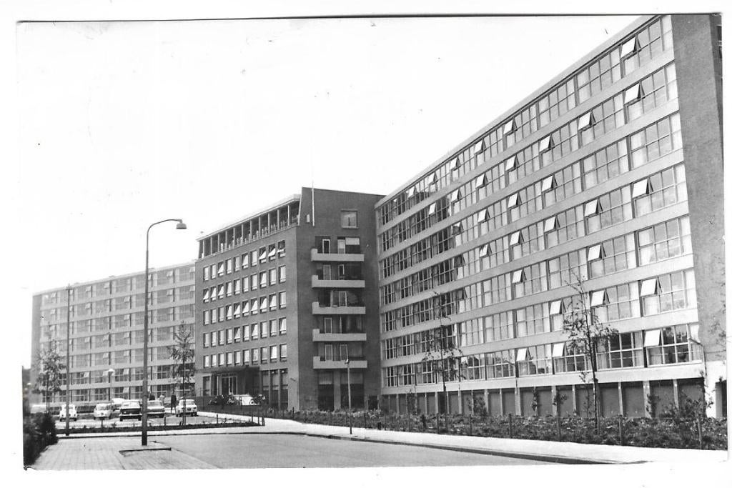 T32 Tilburg  Stichting De Duinsberg, Ophalen of Verzenden, 1960 tot 1980, Gelopen, Noord-Brabant