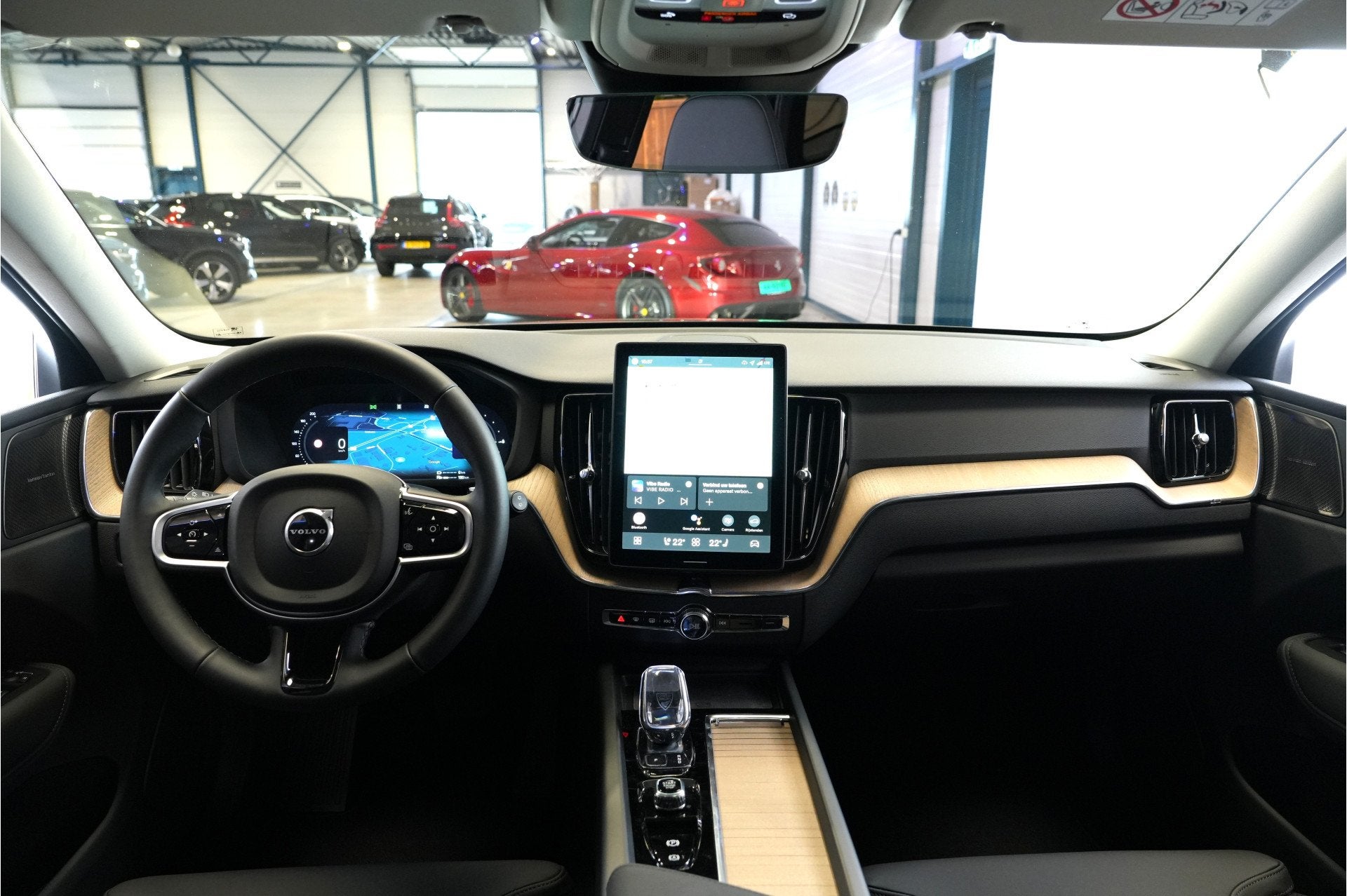 Volvo XC60 2.0 T8 AWD 335kW/456pk Aut8 Plug-in hybrid Plus D, Auto's, Volvo, Automaat, Dealer onderhouden, Gebruikt, Euro 6