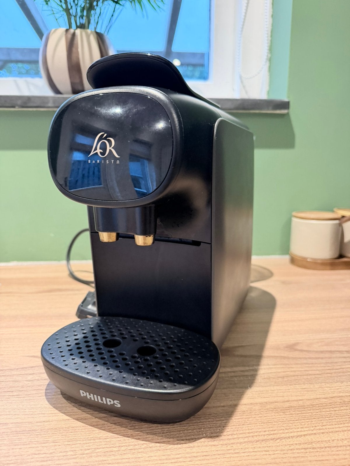Philips L'OR Barista, Witgoed en Apparatuur, Ophalen, Koffiemachine, Zo goed als nieuw, Koffiepads en cups