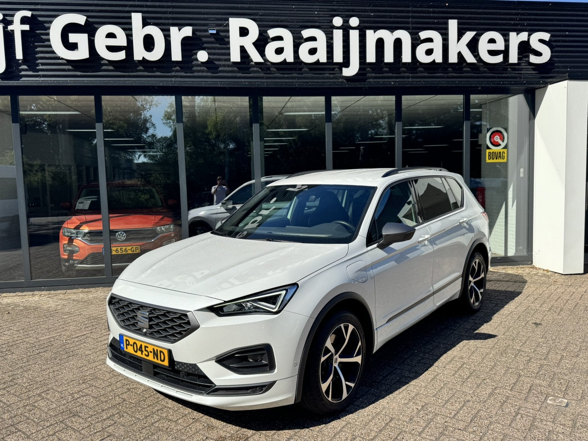 SEAT Tarraco 1.4 TSI e-Hybrid PHEV FR*Navigatie*Stoelverwarm, Auto's, Euro 6, 4 cilinders, Wit, Hybride Elektrisch/Benzine
