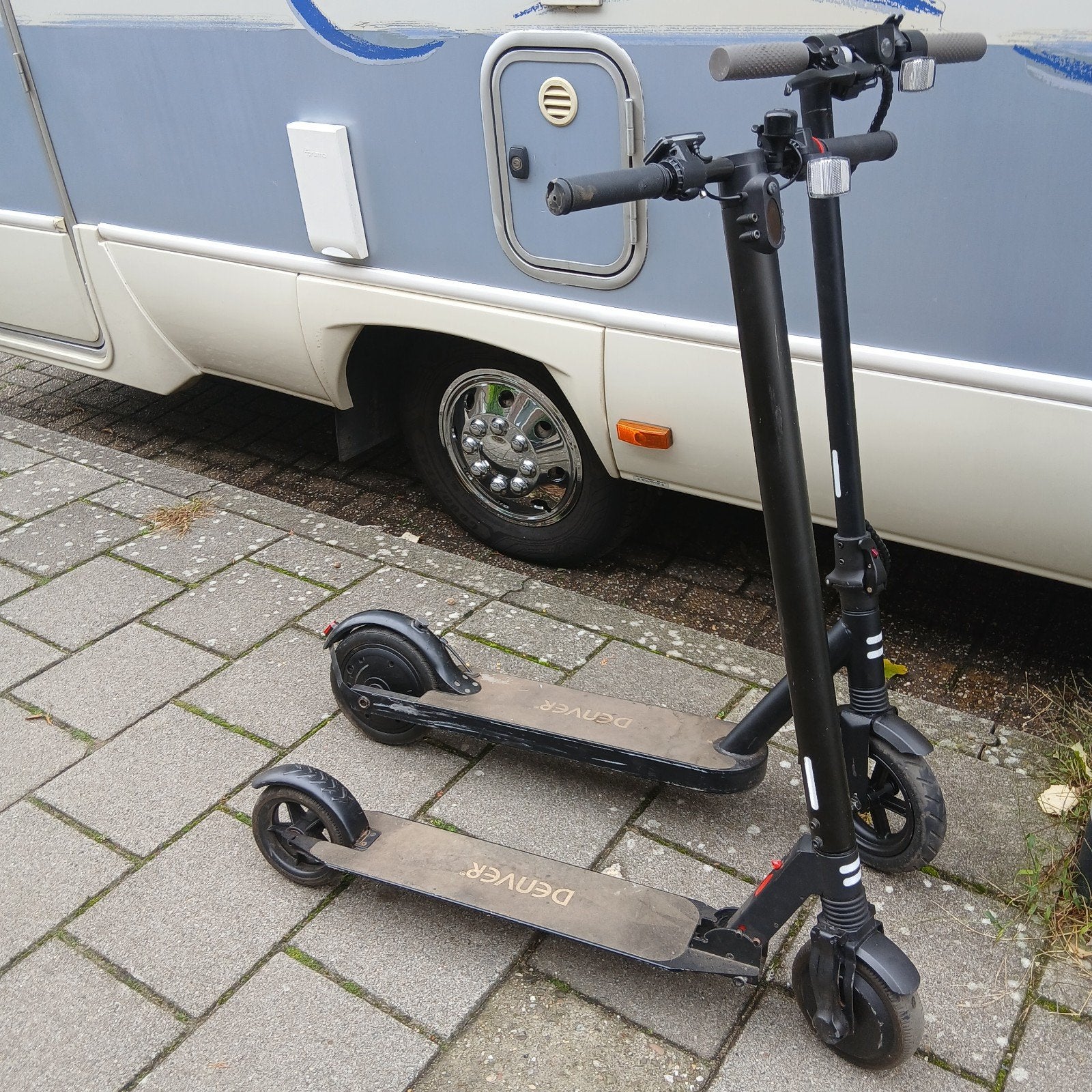 Twee Denver elektrische steps met oplader !, Fietsen en Brommers, Ophalen, Gebruikt, Elektrische step (E-scooter), Denver