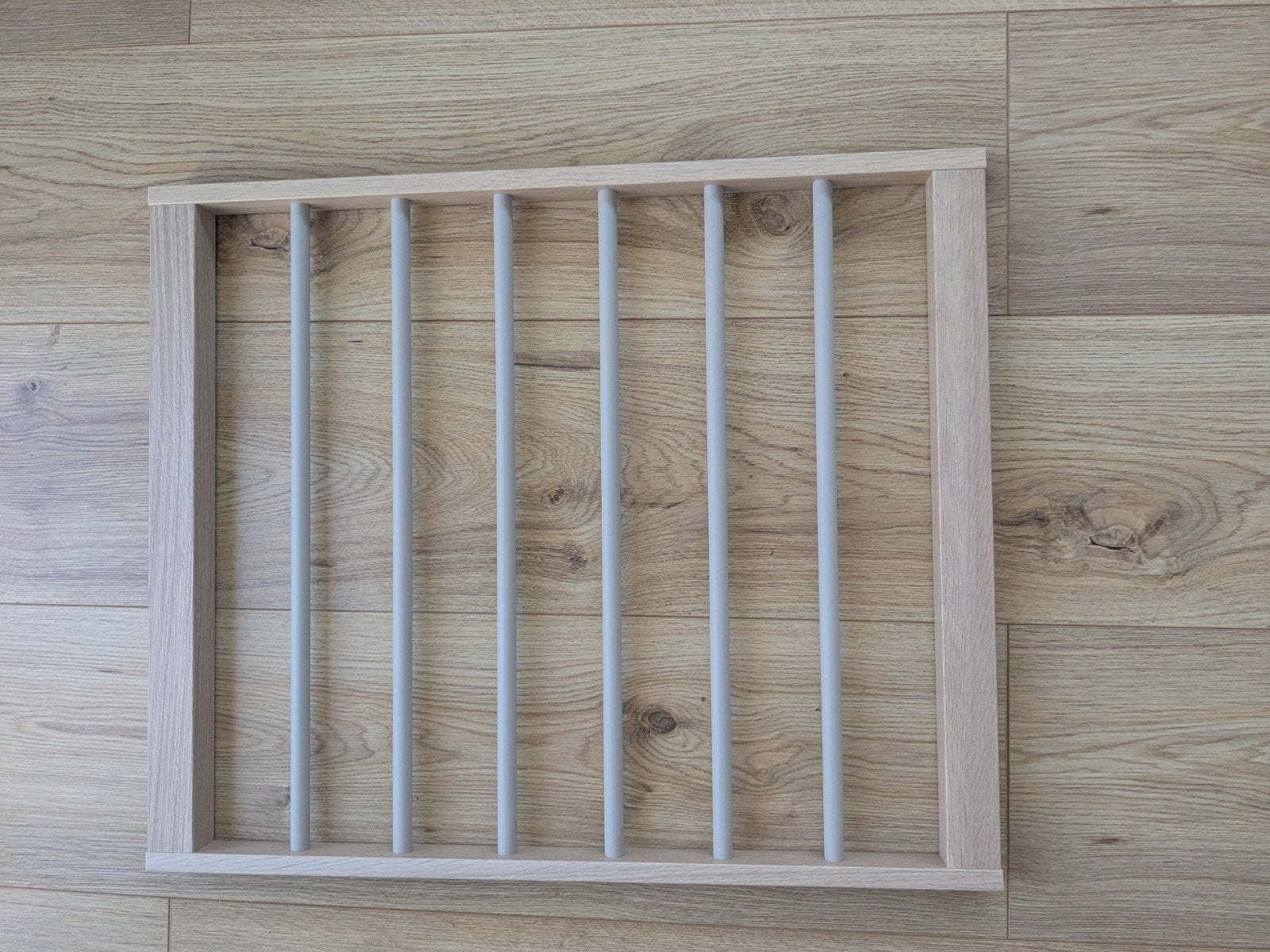 IKEA Uittrekbare broekhanger (eiken effect) 75x58cm, Ophalen, Modern, Scandinavisch, Nieuw, 50 tot 100 cm