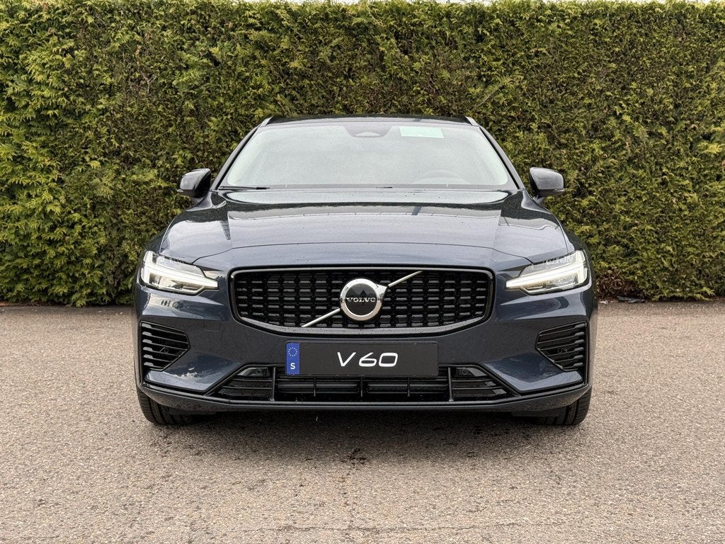 Volvo V60 T8 Plug-in hybrid AWD Plus Dark | Blis | Keyless |, Auto's, Volvo, Automaat, 4 cilinders, Blauw, 180 min