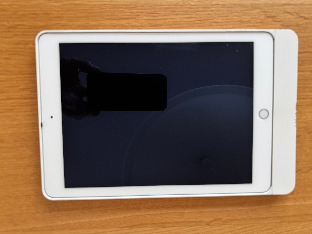 Basalte Eve Air iPad Muurbeugel -Wit Gepoedercoat, 10 inch, Gebruikt, Basalte, Overige typen