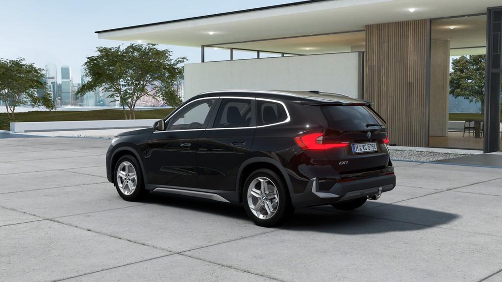 BMW iX1 eDrive20 xLine / Trekhaak / Achteruitrijcamera / Ada, Auto's, BMW, Zwart, Zwart, Leder, Nieuw