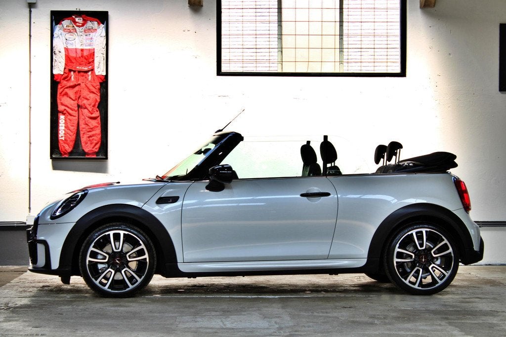 MINI Cabrio 2.0 Cooper S John Cooper Works | Stuurwielverwar, Auto's, Mini, 1998 cc, 1300 kg, Gebruikt, 4 cilinders