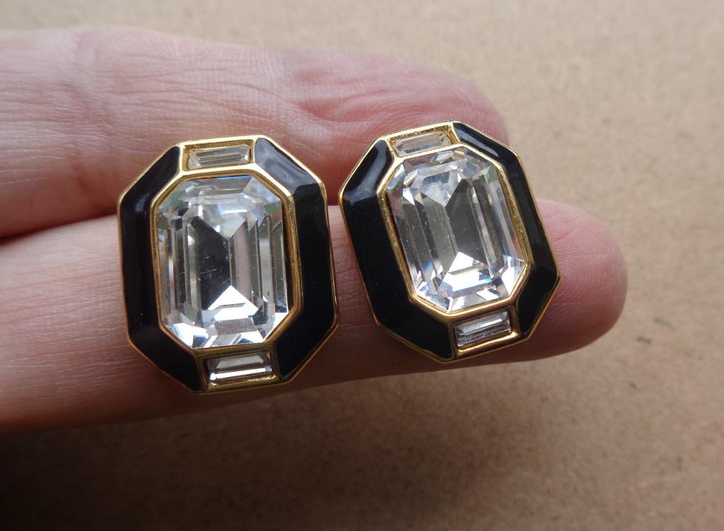 schitterend mooie TRIFARI oorclips, Sieraden, Tassen en Uiterlijk, Overige materialen, Nieuw, Goud, Ophalen