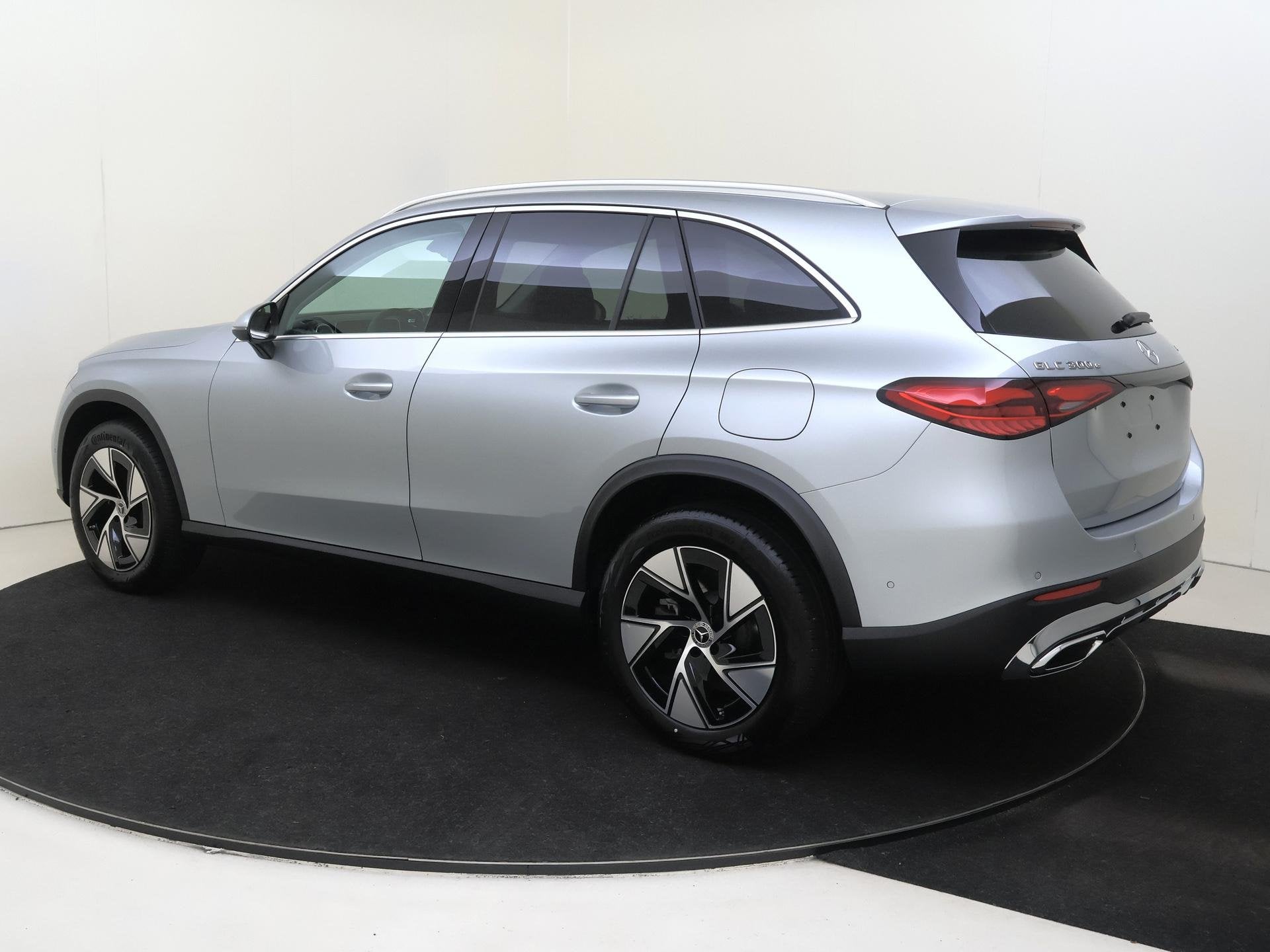 Mercedes-Benz GLC-klasse 300e 4MATIC Business Solution Luxur, Auto's, Automaat, 12 maanden, 4 cilinders, SUV of Terreinwagen