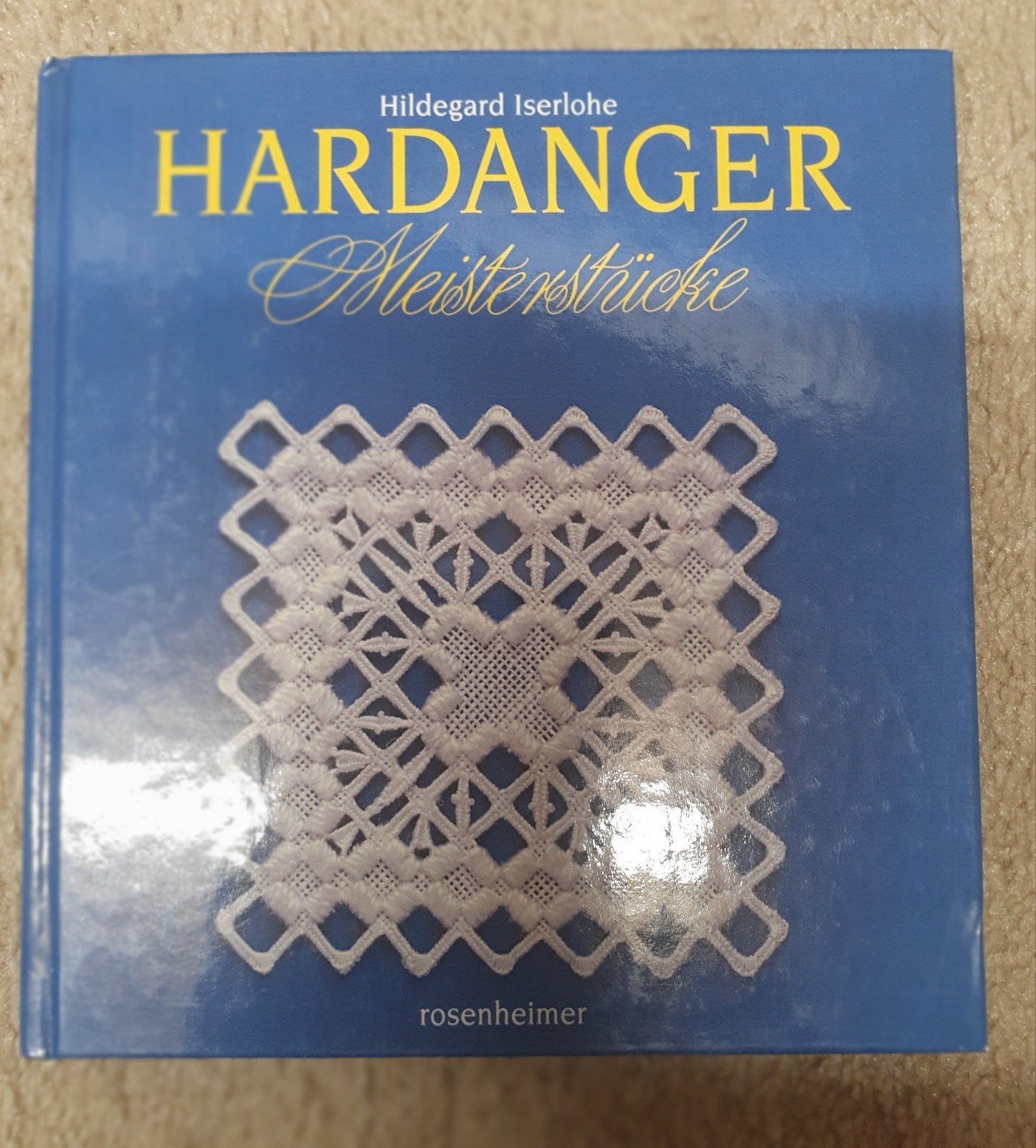 Hardanger Meesterstukken - Hildegard Iserlohe, Ophalen of Verzenden, Zo goed als nieuw, Borduren en Naaien, Hildegard Iserlohe