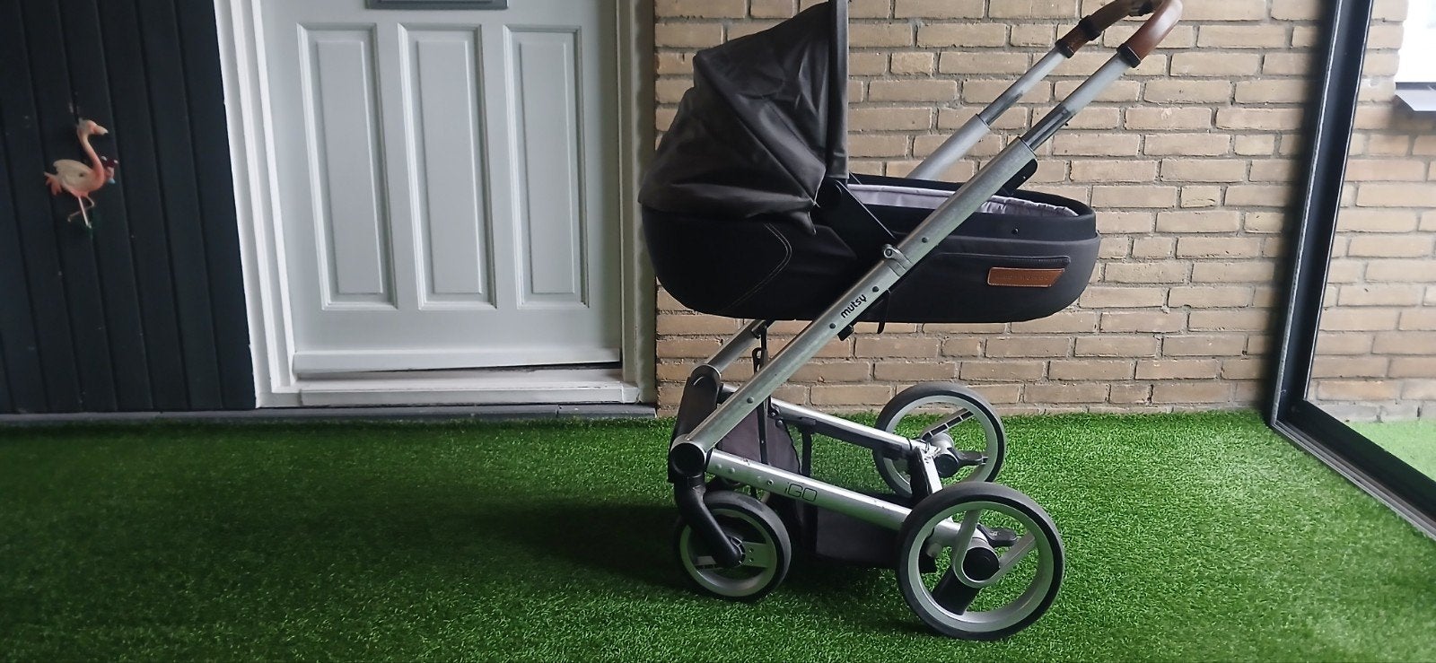 Mutsy Igo kinderwagen met reiswieg - Zo goed als nieuw, Ophalen of Verzenden, Zo goed als nieuw, Combiwagen, Mutsy