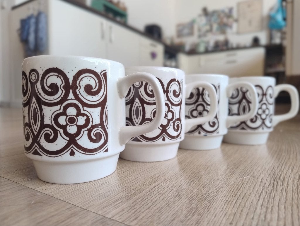 Vintage Biltons kopjes en bordje bruin | Mid-century, Ophalen of Verzenden