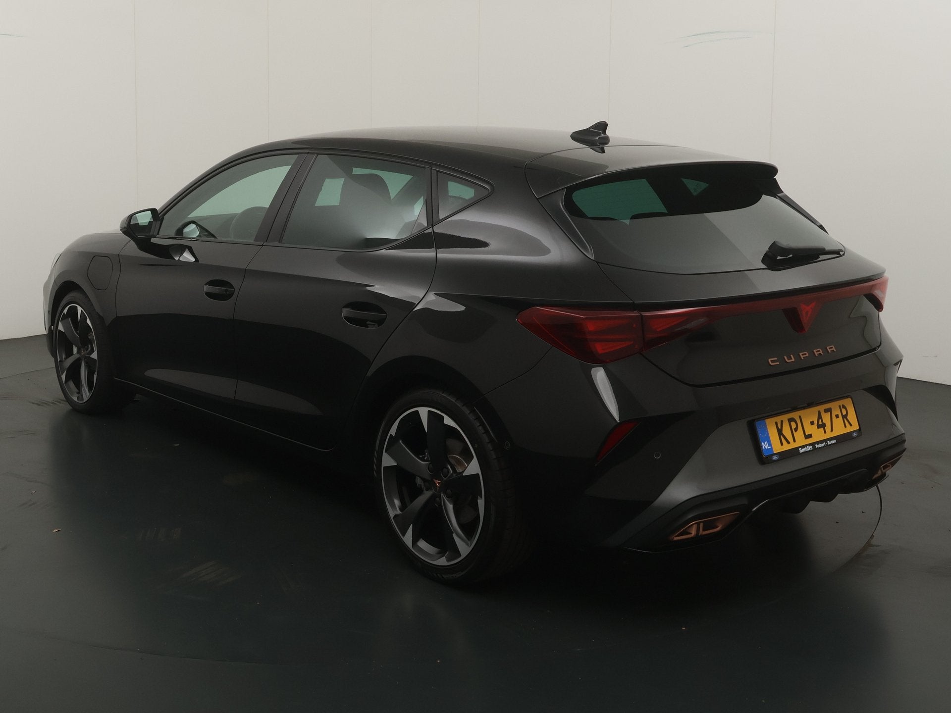 CUPRA Leon 1.5 TSI e-Hybrid 204pk PHEV Business | SOH 101,5%, Auto's, 12 maanden, 4 cilinders, Leon, Leder en Stof