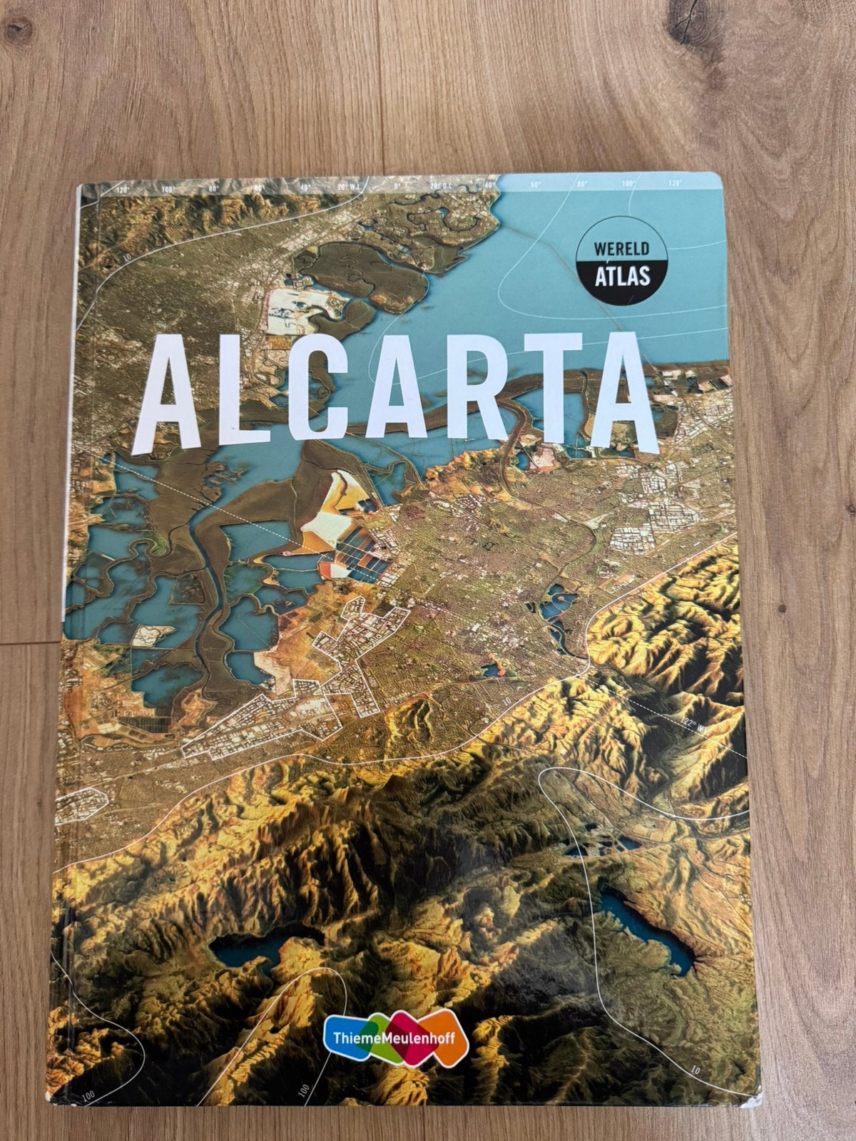Alcarta 1e editie wereldatlas, Ophalen of Verzenden, Zo goed als nieuw, 2000 tot heden, Landkaart