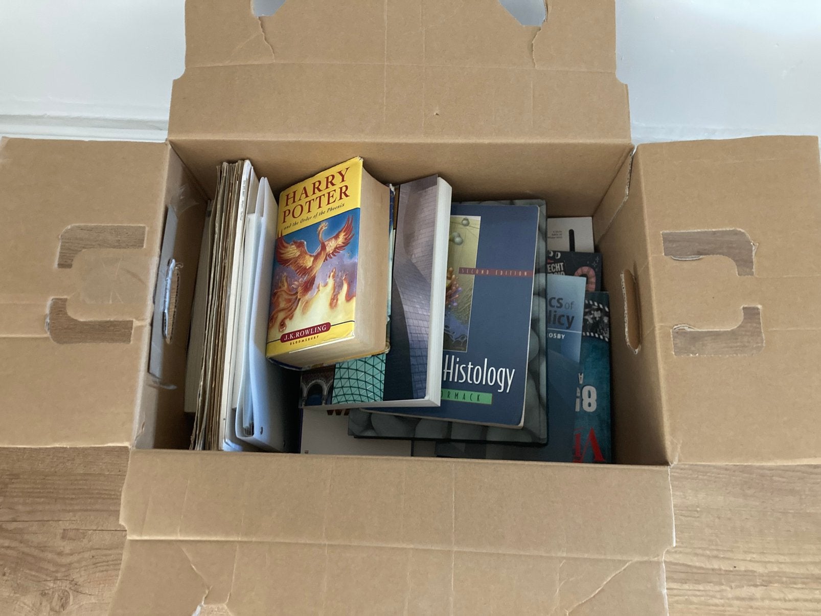 Doos vol Boeken, LP’s en DVD’s - gratis, Ophalen, Gebruikt